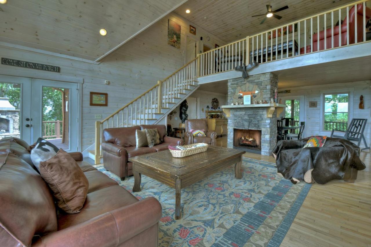 Вілла Champagne Chalet - Cuddleup Morganton Екстер'єр фото