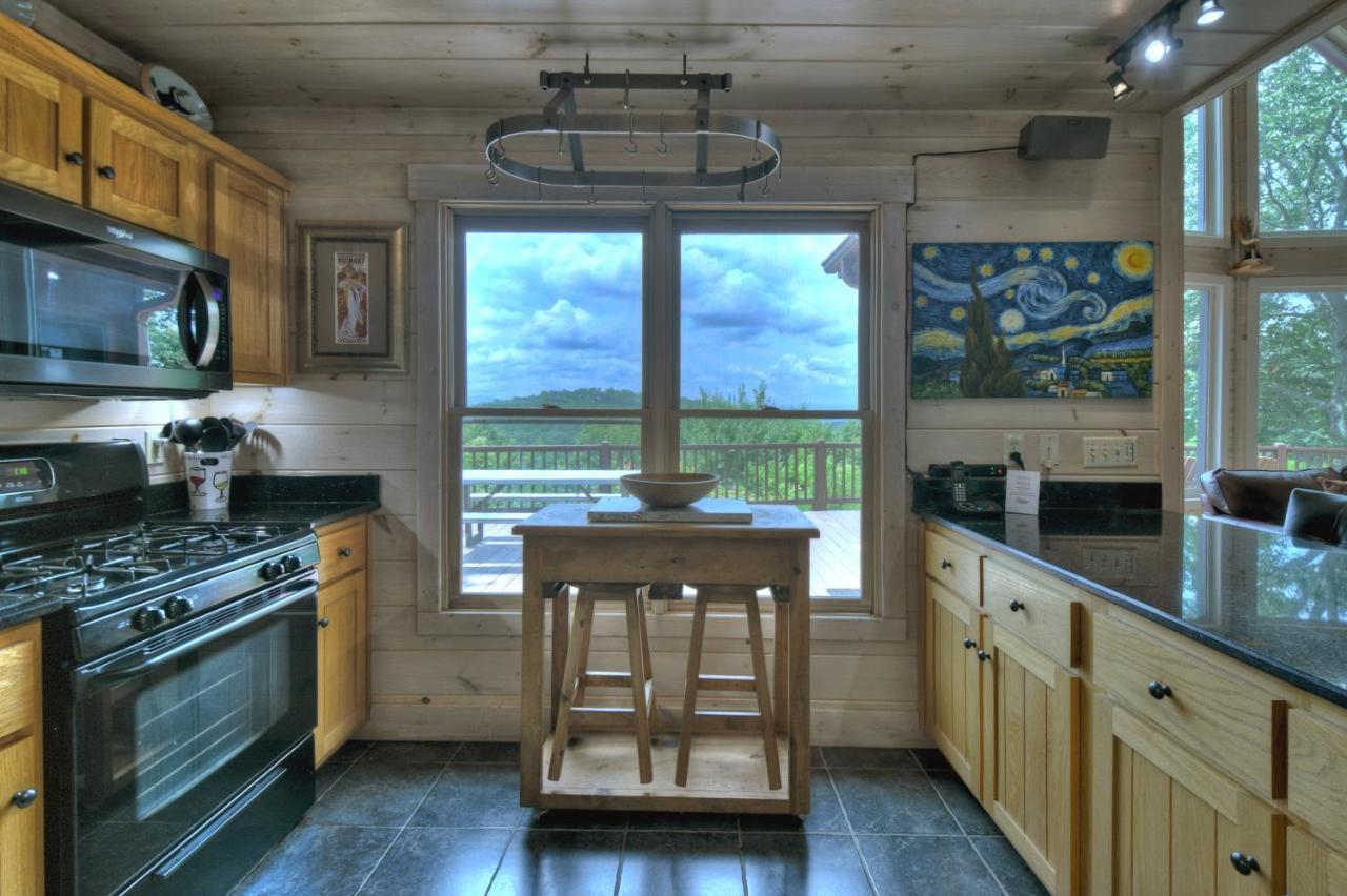 Вілла Champagne Chalet - Cuddleup Morganton Екстер'єр фото