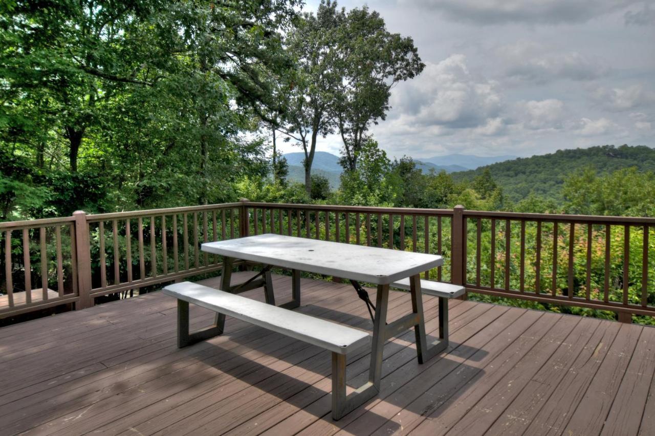 Вілла Champagne Chalet - Cuddleup Morganton Екстер'єр фото