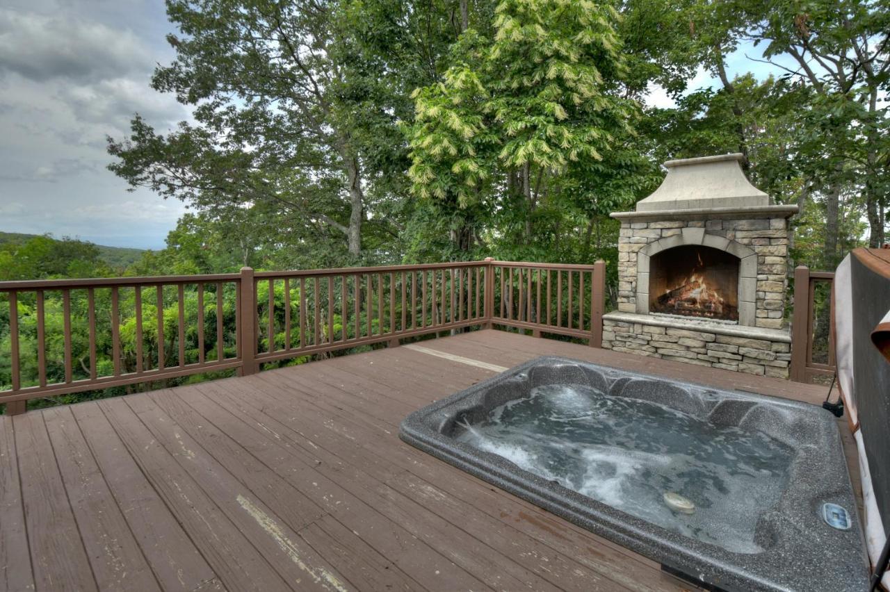Вілла Champagne Chalet - Cuddleup Morganton Екстер'єр фото