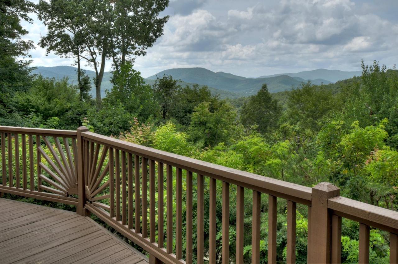 Вілла Champagne Chalet - Cuddleup Morganton Екстер'єр фото